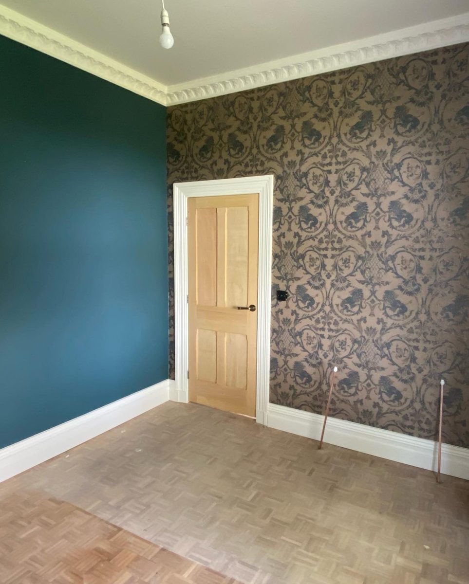 A drawing room nearly finished (2/4)